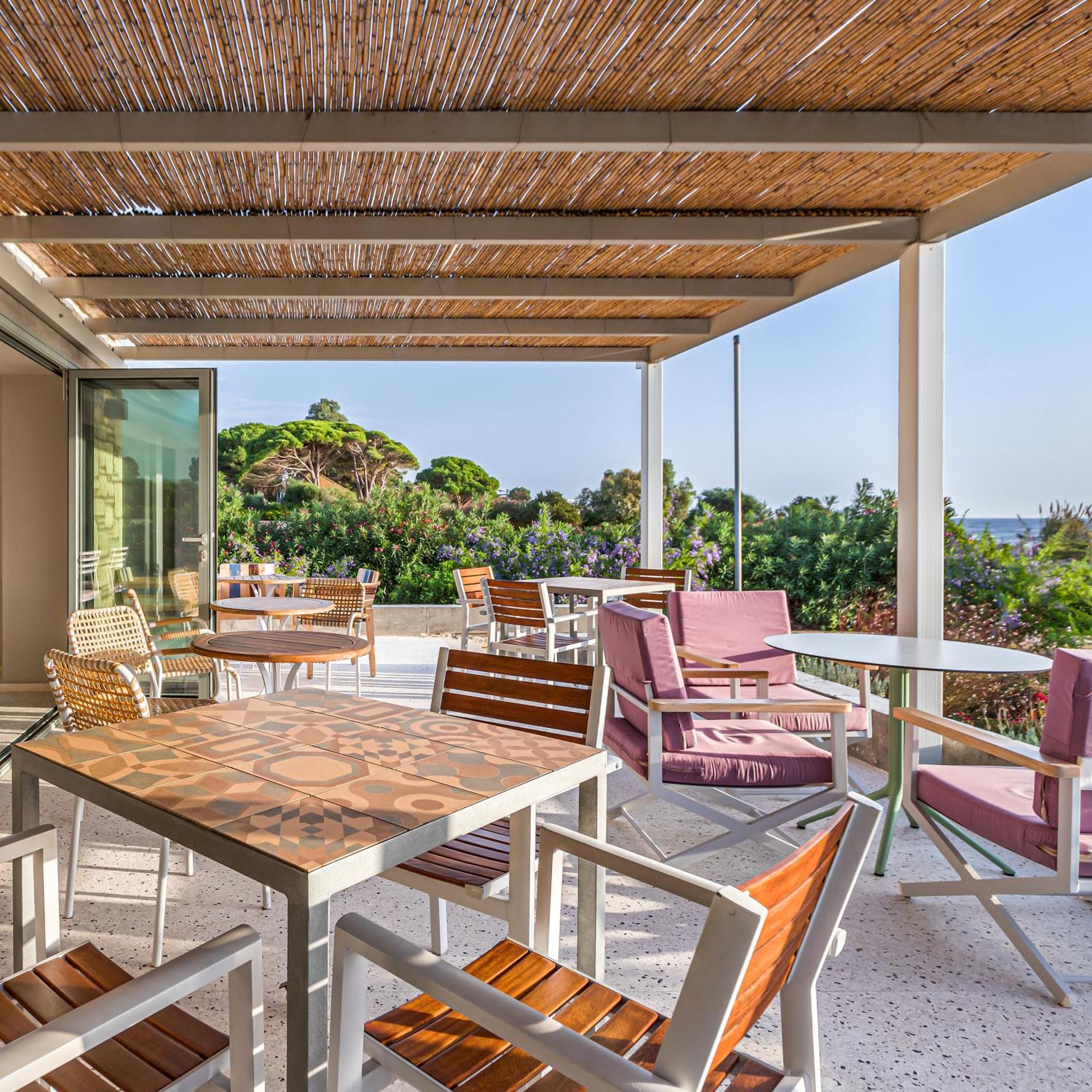 Callisto Seaside Homes & Suites 마라쏘폴리 외부 사진